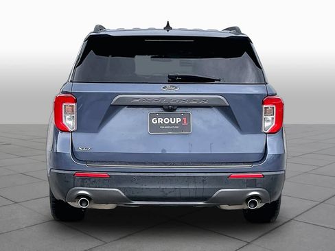 Used 2021 Ford Explorer XLT w/ Equipment Group 202A RWD image 5