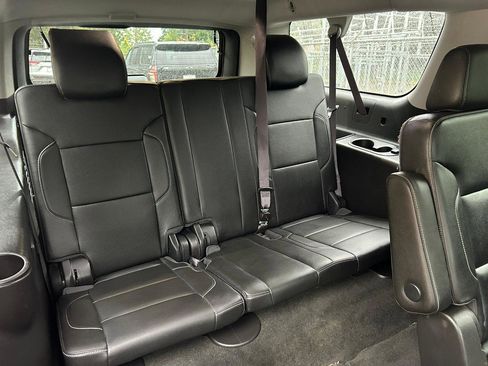 Used 2016 Chevrolet Suburban LT AWD/4WD image 18