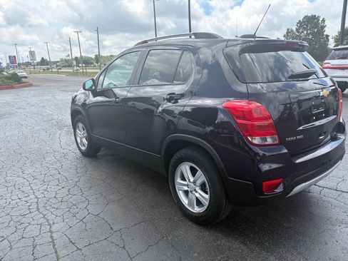 Used 2022 Chevrolet Trax LT w/ Premium Seat Package AWD/4WD image 7