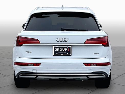 Used 2023 Audi Q5 2.0T Premium w/ Convenience Package AWD/4WD image 9