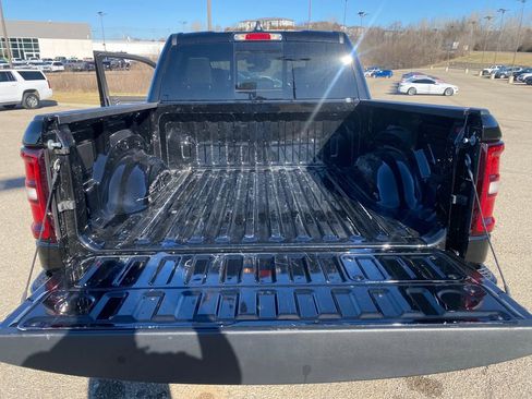 Used 2025 RAM 1500 Laramie w/ Night Edition image 23