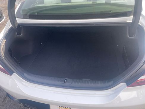 Used 2025 Genesis G70 2.5T image 31