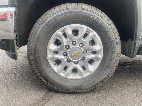 Used 2022 Chevrolet Silverado 2500 LTZ w/ LTZ Convenience Package image 10