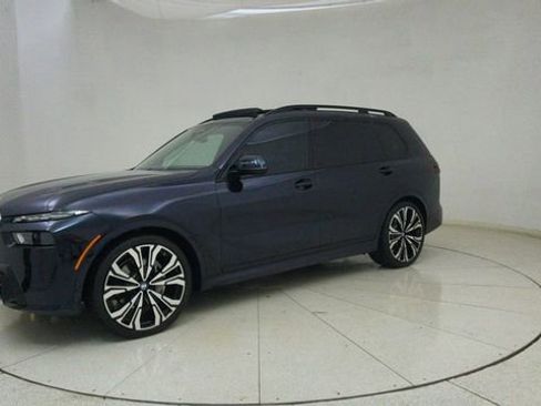Used 2024 BMW X7 xDrive40i w/ M Sport Package image 70
