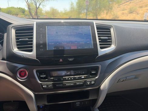 Used 2017 Honda Pilot EX image 20