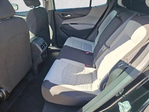 Used 2023 Chevrolet Equinox LS image 10