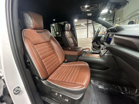 Certified 2023 GMC Yukon Denali Ultimate AWD/4WD image 29