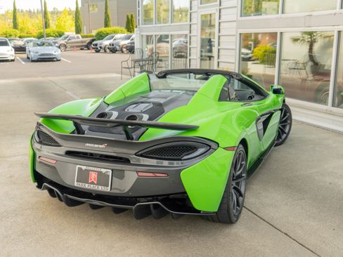 Used 2018 McLaren 570S Spider RWD image 6