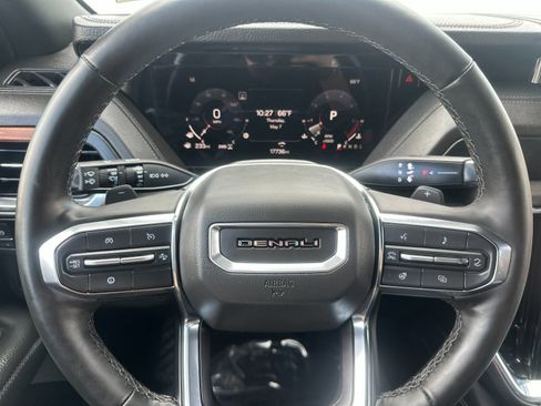 Used 2025 GMC Yukon Denali AWD/4WD image 28