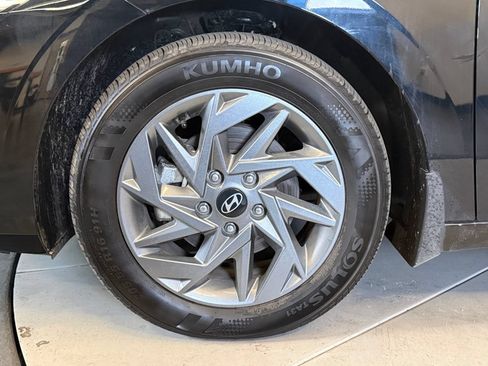 Used 2025 Hyundai Elantra Hybrid FWD image 24