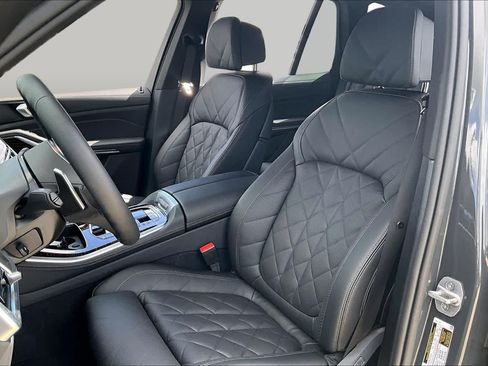 Used 2026 BMW X5 sDrive40i w/ M Sport Package RWD image 7