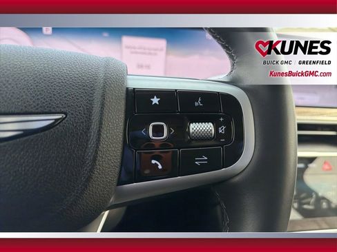 Used 2025 Genesis GV80 2.5T Prestige AWD/4WD image 24