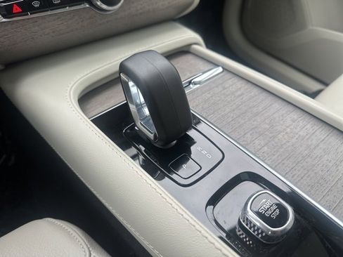 Certified 2023 Volvo XC90 B6 Plus w/ Protection Package image 21