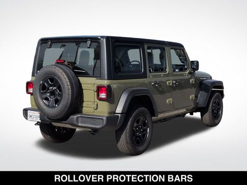 Used 2026 Jeep Wrangler Unlimited Sport AWD/4WD image 9