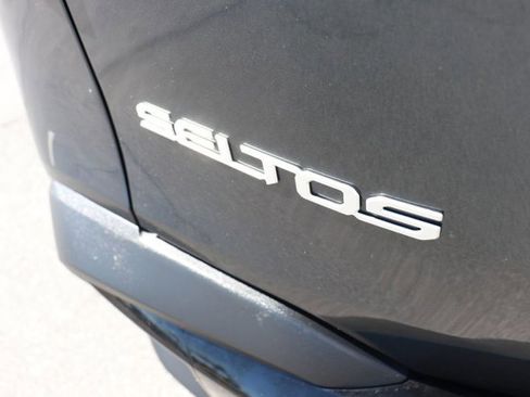 Used 2025 Kia Seltos S image 7