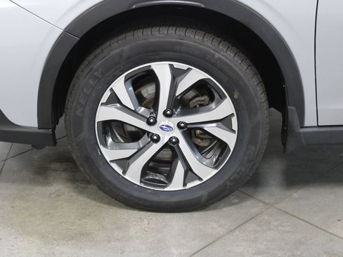 Used 2022 Subaru Outback Limited image 17