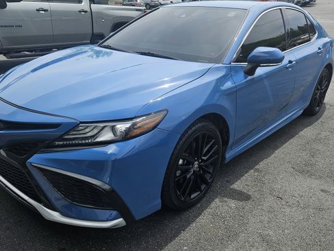 Used 2023 Toyota Camry XSE image 4