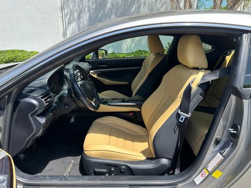 Used 2019 Lexus RC 350 w/ Premium Package RWD image 2