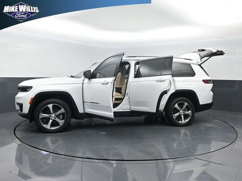 Used 2023 Jeep Grand Cherokee L Limited w/ Luxury Tech Group II AWD/4WD image 28