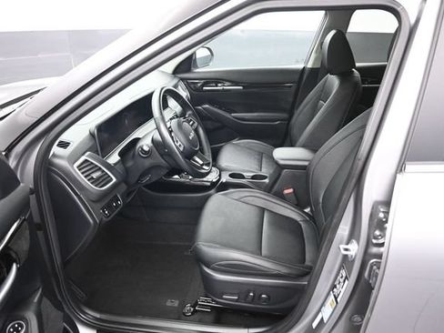 Used 2024 Kia Seltos EX AWD/4WD image 9