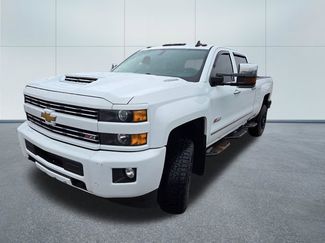 Used 2017 Chevrolet Silverado 2500 LTZ w/ Duramax Plus Package video 3