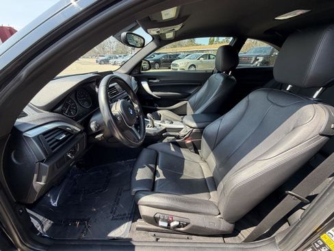 Used 2016 BMW M235i xDrive Coupe image 10