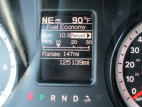 Used 2015 RAM 2500 Tradesman w/ Chrome Appearance Group image 26