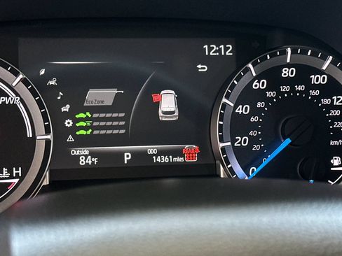 Used 2025 Toyota Highlander XLE AWD/4WD image 27