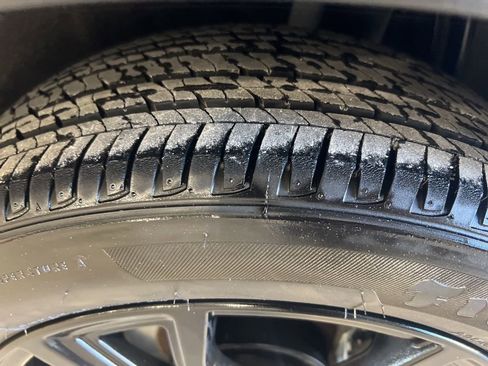 Certified 2024 Nissan Kicks SR w/ SR Premium Package image 46