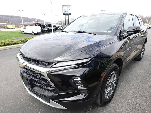 Used 2025 Chevrolet Blazer LT AWD/4WD image 8
