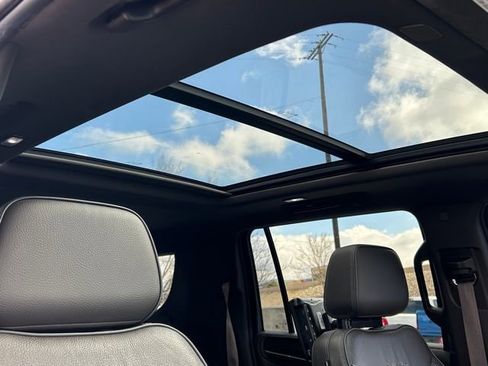 Used 2021 GMC Yukon XL Denali image 13