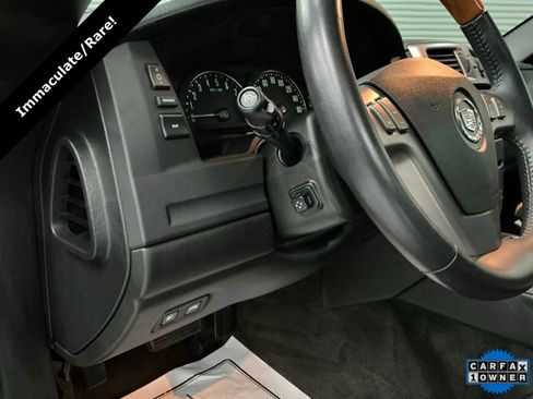 Used 2005 Cadillac XLR image 27