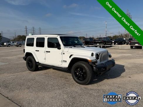 Used 2023 Jeep Wrangler Unlimited Sahara image 5