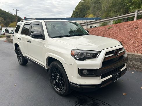 Used 2020 Toyota 4Runner Nightshade image 7