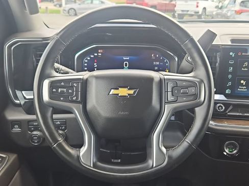 Used 2024 Chevrolet Silverado 1500 LT AWD/4WD image 15