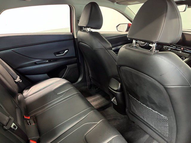 Used 2024 Hyundai Elantra Limited FWD image 15