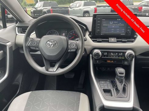 Used 2020 Toyota RAV4 XLE AWD/4WD image 14