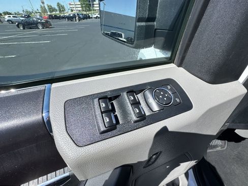 Used 2019 Ford F150 XLT image 13