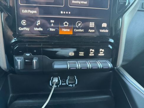 Used 2024 RAM 3500 Laramie image 13