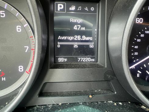 Used 2018 Hyundai Santa Fe Sport FWD image 15
