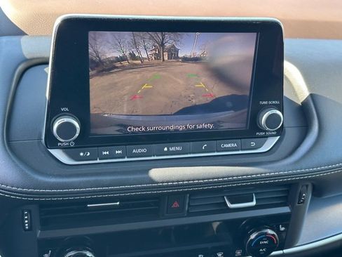 Certified 2023 Nissan Rogue SV w/ SV Premium Package image 33