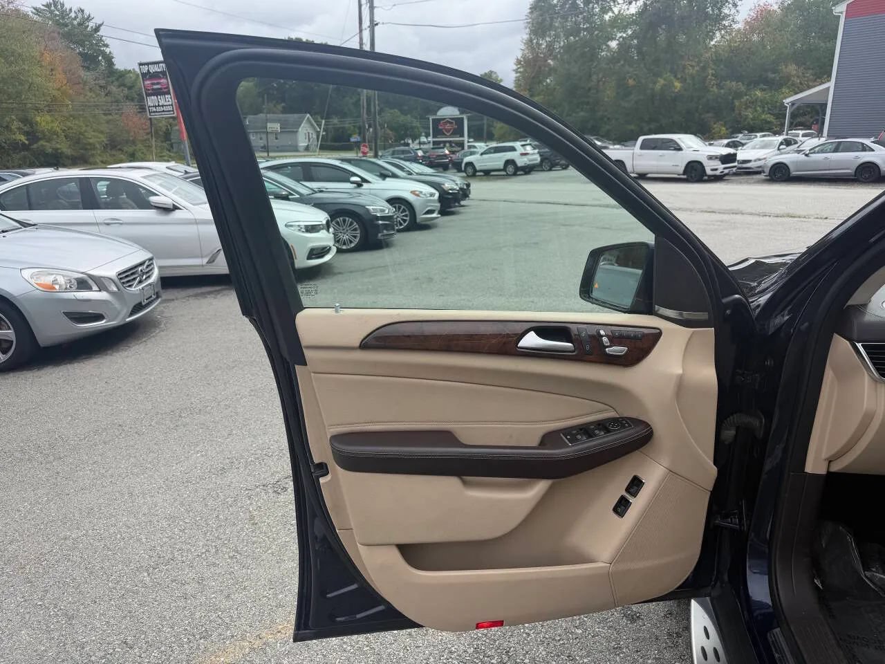 Used 2019 Mercedes-Benz GLS 450 4MATIC image 9
