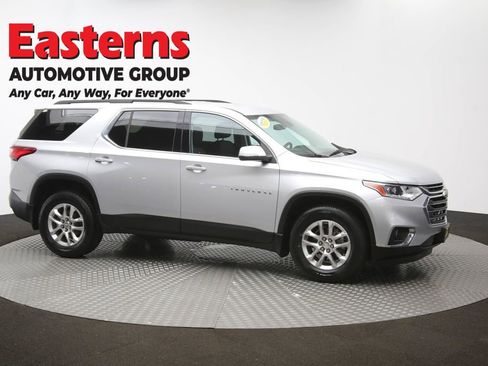 Used 2021 Chevrolet Traverse LT AWD/4WD image 46