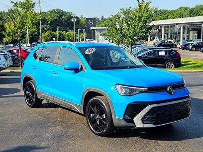 Used 2025 Volkswagen Taos SE