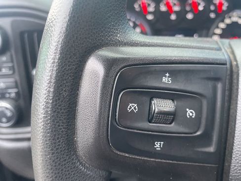 Used 2021 Chevrolet Silverado 1500 Custom image 16