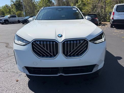 Used 2025 BMW X3 xDrive30i AWD/4WD image 2