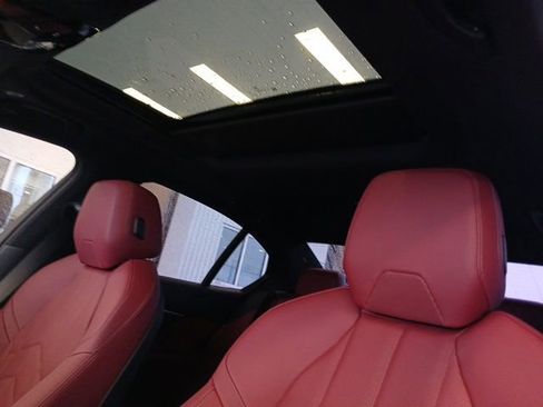 Used 2026 BMW 530i RWD image 26