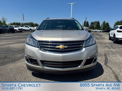 Used 2017 Chevrolet Traverse LT AWD/4WD image 8