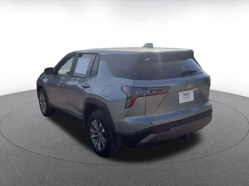 Used 2025 Chevrolet Equinox LT image 11