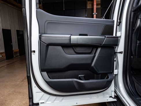 Used 2022 Ford F150 XLT w/ Equipment Group 302A High image 38